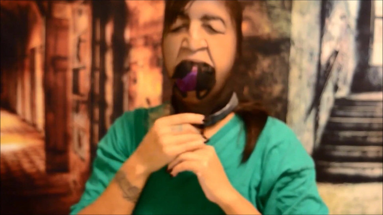 Selfgags classic: Auto náuseas de varias capas!