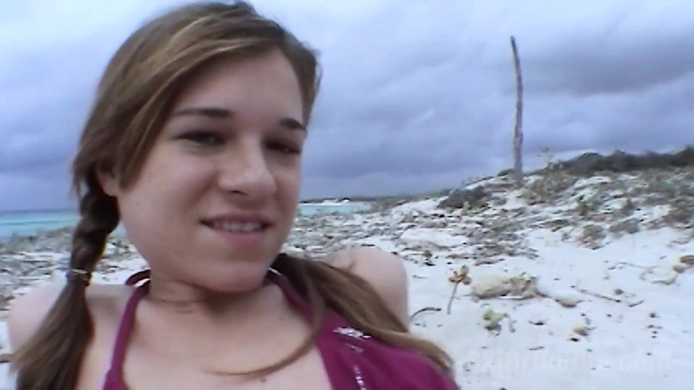 Sextermedia by Pete: Blowjob with Mermaid