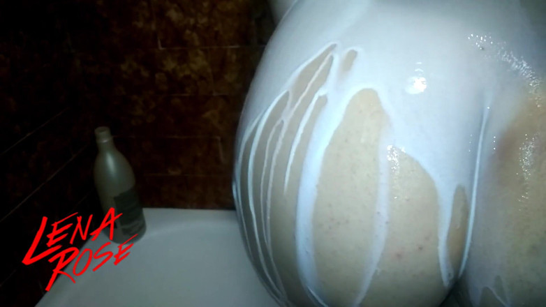 Lena Rose: Get milk