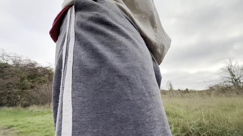 MrMagicDevil: Tôi là commando ra trên đi bộ mặc c * ckring mới...