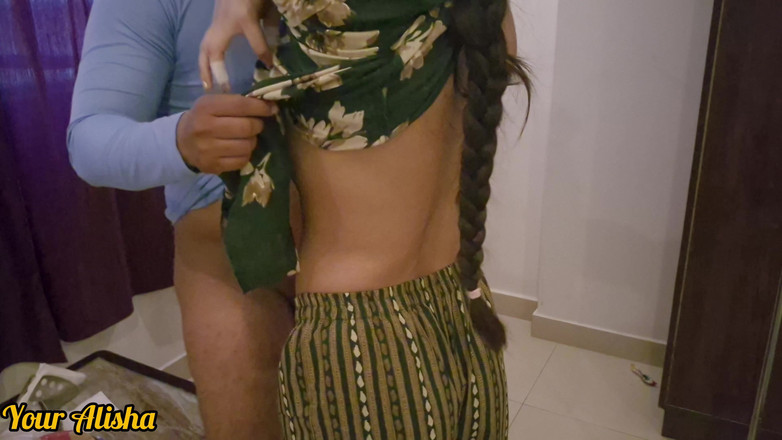 Your Alisha: Sání šťávy z švagrové panenské kundičky