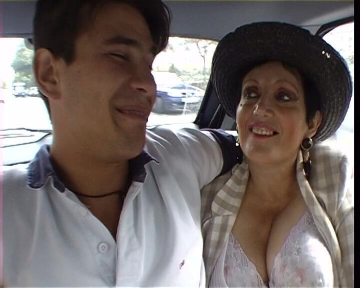 HPG Production: 年上の放蕩者が悪い男のチンコをしゃぶる 3477 2