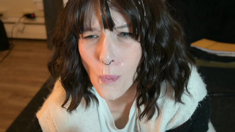 Missellie8: Naive Condom Education