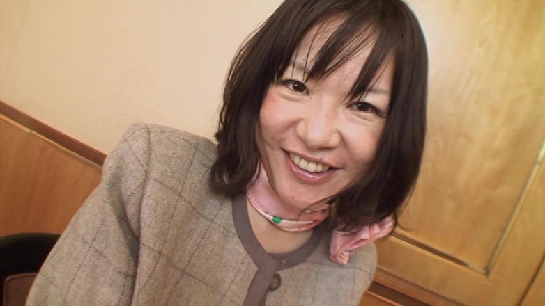 Dirty fantasy: Japanese MILFs with Giant Nipples (volume 1)