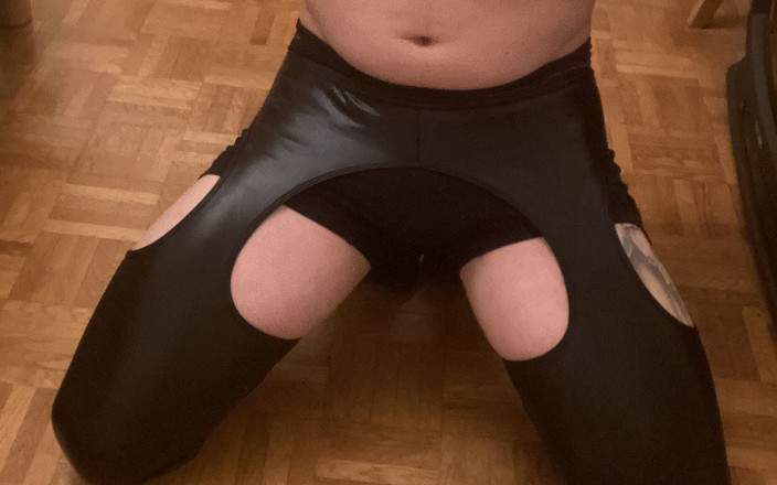 darcknight84: 肛门快乐与假阳具和插头