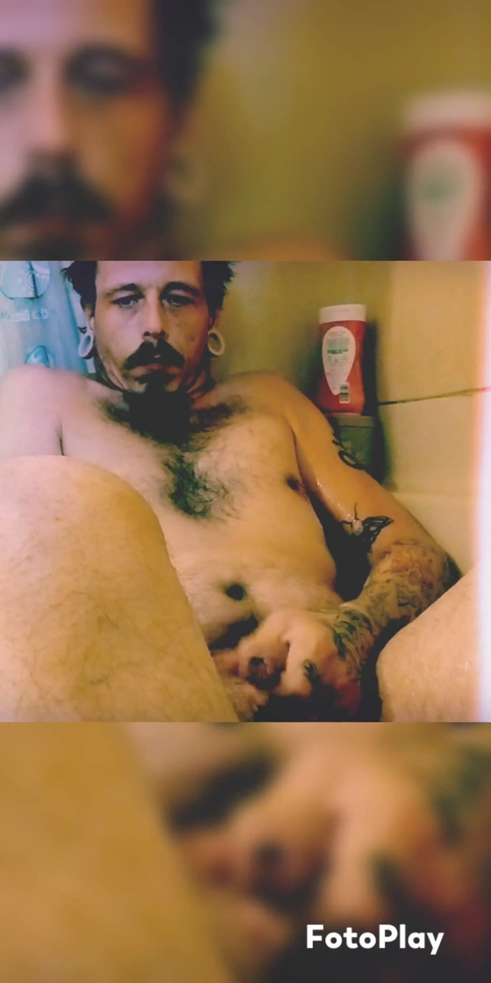 HungBareBackRabbit: Kinky Mf