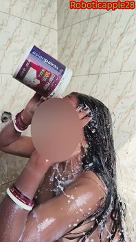 Desi villege vrouw wathing badkamer show tieten poesje