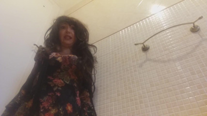 savannahamatoriale: Monia goes to the theater