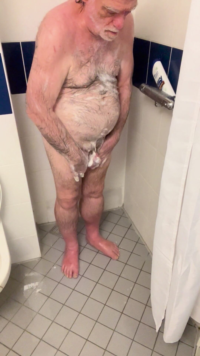 Coach Karl dude lodge: In the Shower with Coach Karl 6765
