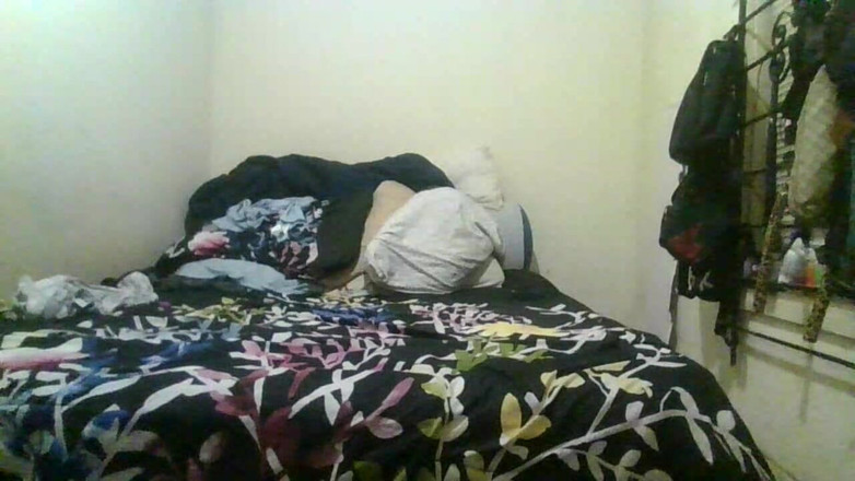 MariaModesto: Gadis mungil ini dientot habis-habisan sama kontol besar pria kulit...