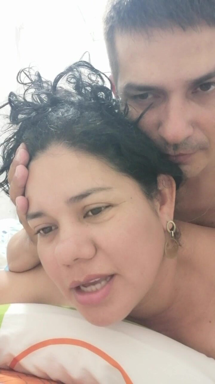 Valkyrieandluigy: 완벽한 핫한 우유를 준비하는 방법을 가르치는 세계 챔피언!