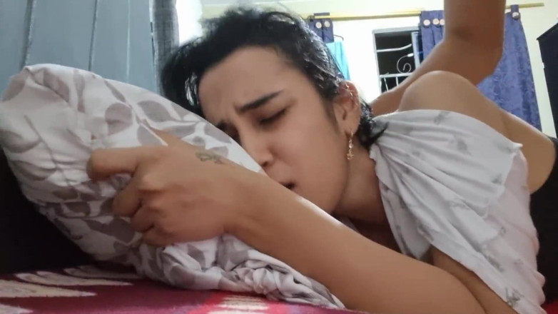 Carahoney: This Is How Carahoneyy's Submissive Bitch Enjoys It