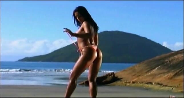 Coyote Raunch: Ju Pantera loves fantasy island
