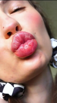 Sensual Golden Melting Kiss