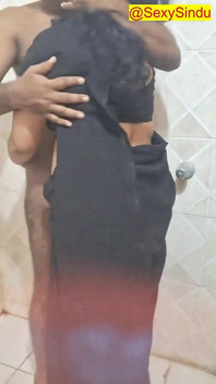 Indian Wife MILF Is Bathing in Saree