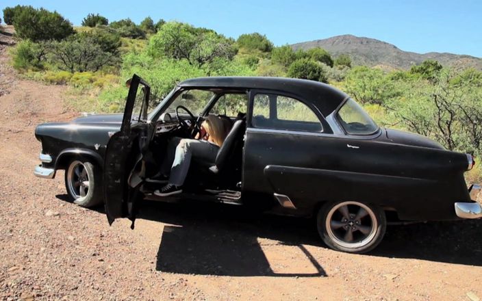 DaringPureXXX: Ángel rubio es follado en el coche