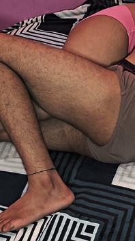 Милфу Diya Bhabhi трахнули со сводным братом