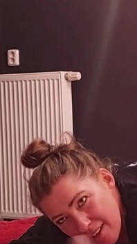 Sph hete masseuse Elisa Tiger haat mannen met kleine pikken
