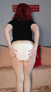 MILF Panty Show