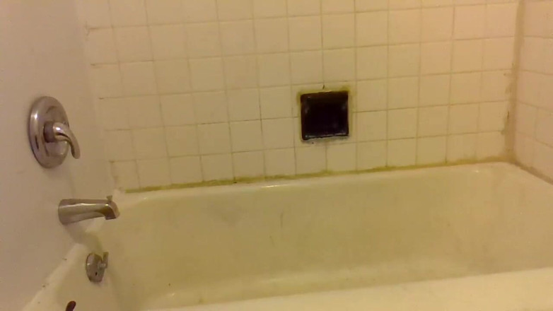 LilTaste: Face Shaving, Squatting in a Bathtub