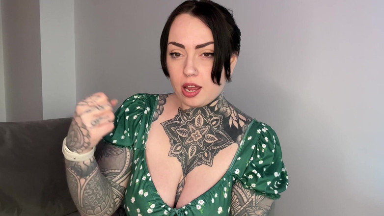 Miss Valentina: Domácí zvrácení Paní JOI