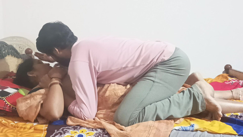 Samesarvice1987: Sex Video with Sister-in-law in Saree