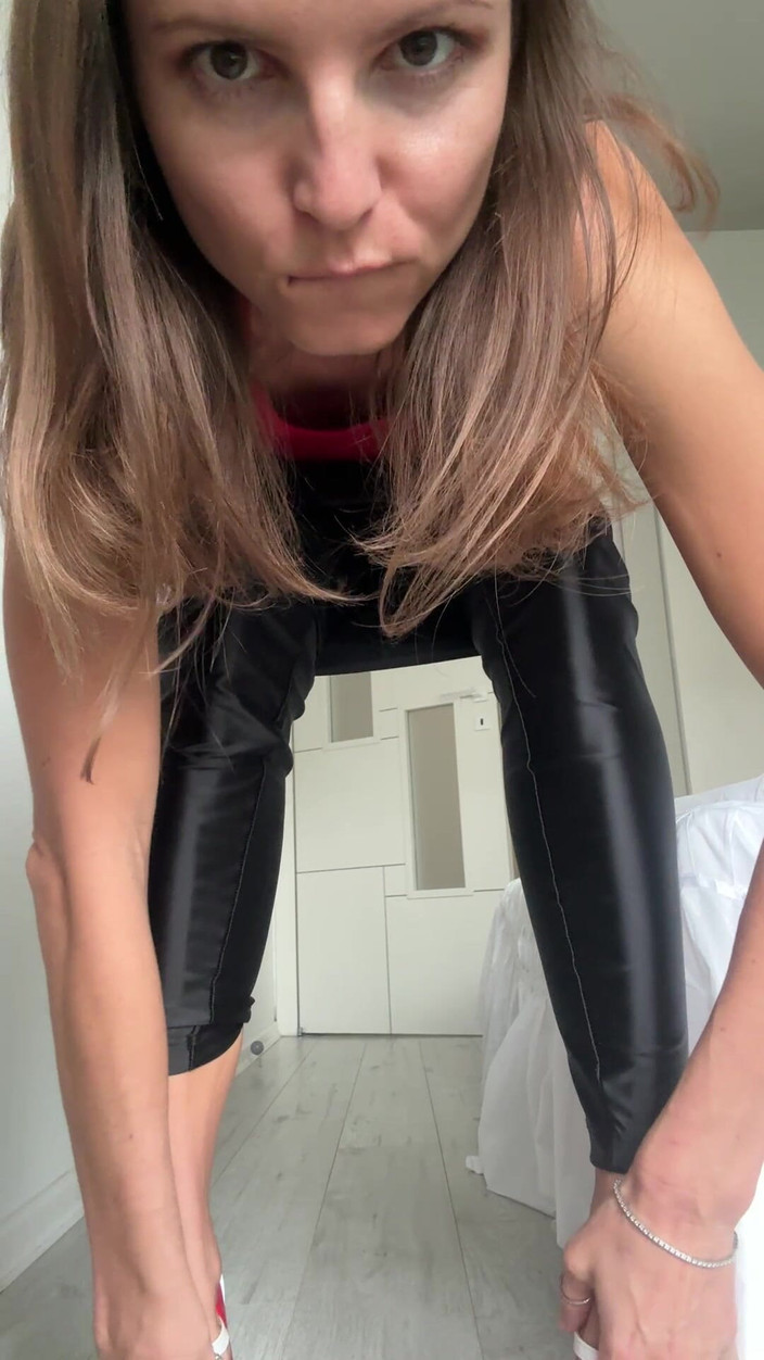 Gina Gerson: Penguasaan Solo - Ceramah Kotor