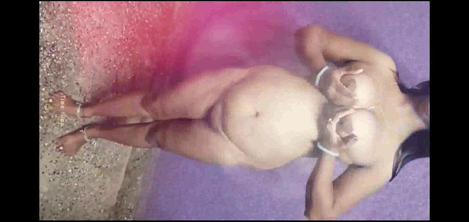 Munna bhai: Naga zabawa masturbacja