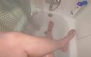 Cumshot feet: in the shower with a good leg and foot massage