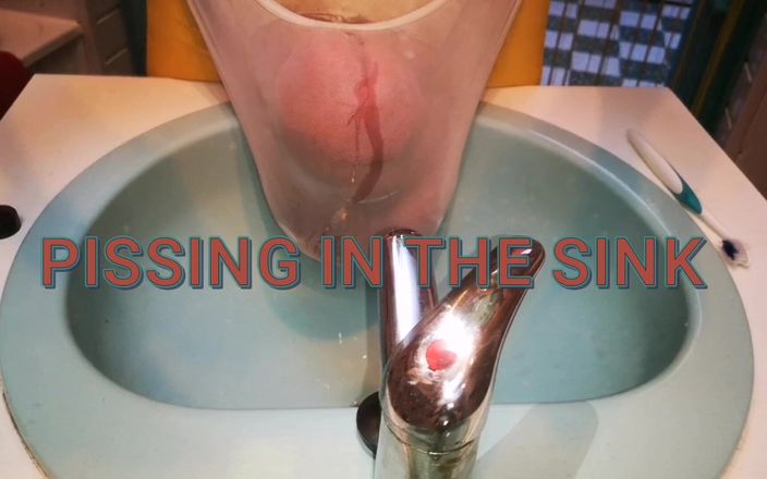 Monster meat studio: Pissing in the Sink Part 2