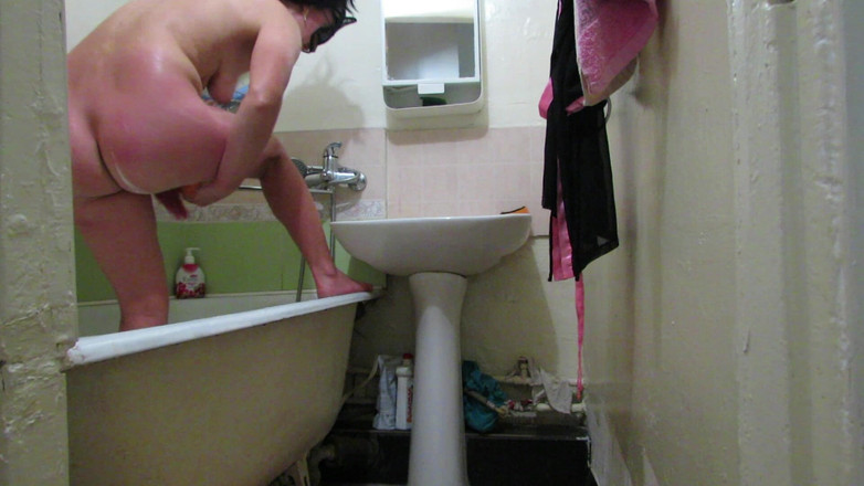 SexyAnka: Krásná dáma v koupelně. s rozhovory v ruštině