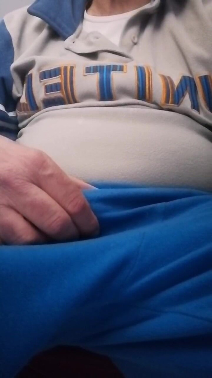 Setesesso7: Мой твёрдый член занимает весь экран смартфона