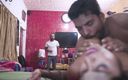 Xtramood: BHABI FOLLADA CON SU NAUKAR Y ELECTRICISTA CUANDO SU MARIDO...