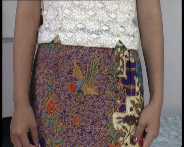 YOUR FIRST PORN: Zuerst mit karotte dann kannst mitch ficken - 당근으로 먼저 나를 따먹어도 돼