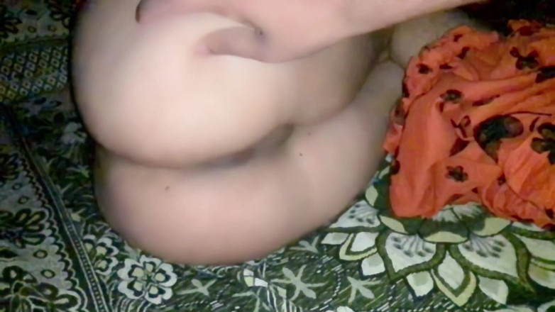 Kingsizedevil: Câmera lenta de uma bela bunda grande