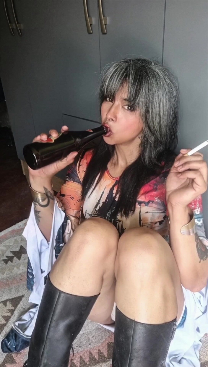 Casia Castro: Drink in One Hand, Cigarette in the Other… and My...