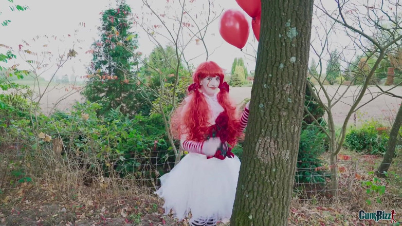 Cumbizz: Dutch clown cumslut Halloween