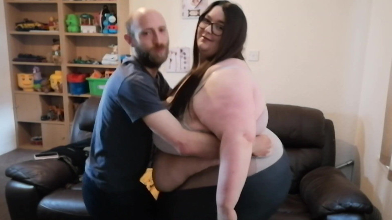 SSBBWLadyBrads: SSBBW bely and slave lift &amp; lifted fat fat goddess