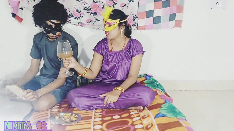 Nikita02: Párty a mast šukání |xxx indický sex video HD video video porno...