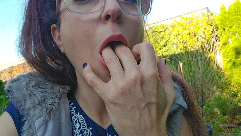 Nerdy_faery: Bahçeyi Sula