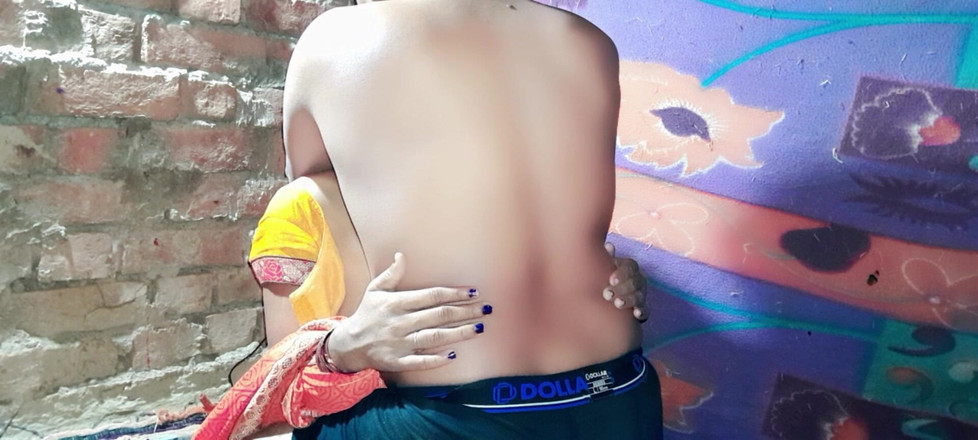 Renudbf: Moglie sexy è alla disperata ricerca di sesso hardcore (audio hindi completo)