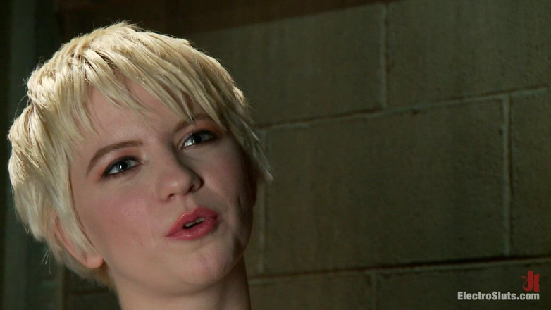 Electrosluts by Kink: Electro-strap-on