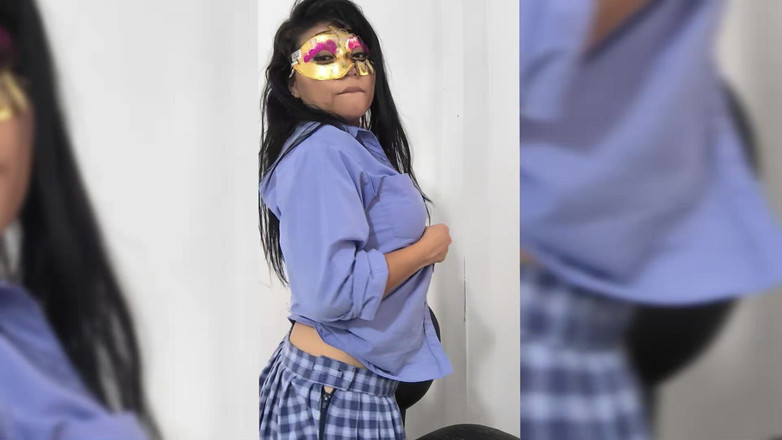 NEGRITA SEXY: Peituda estudante lidera as visualizações ao vivo com este vídeo...