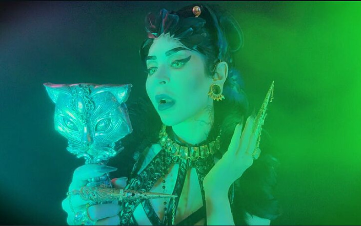 Baal Eldritch: Trong sự bám cầm của tổ harpy: âm thầm tôn thờ đôi...