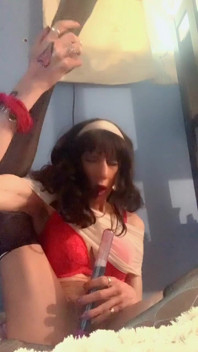 U Wanna Touch Me Dont Ya