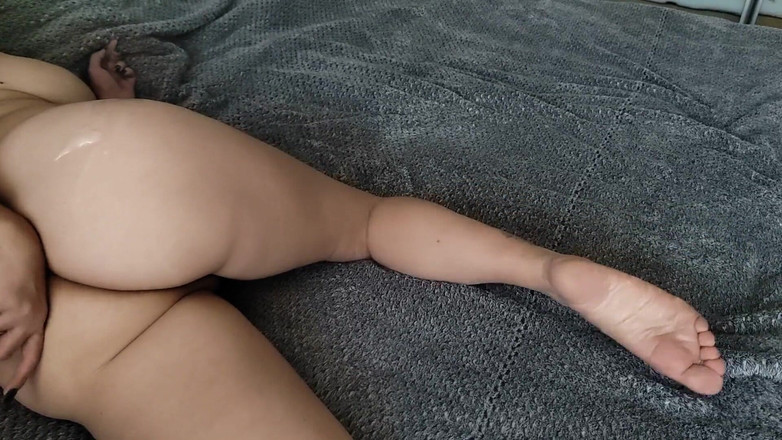 Emma_Alex: Orgazm ve boşalmaya kadar ateşli orta yaşlı seksi kadınla karşılıklı...