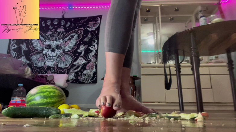 Peppermint Giantess: Size 16 Barefoot Fruit Crush Giantess Destruction