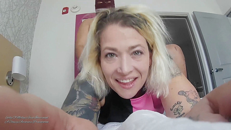 Gentleman Porno: Sally O'Malley první mezirasový