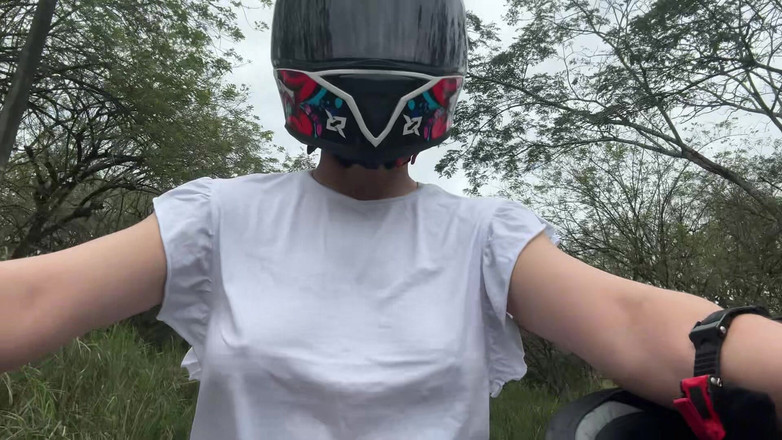 Sweetfantasy131: Plocka upp min favorit Didi -klient utan behå!