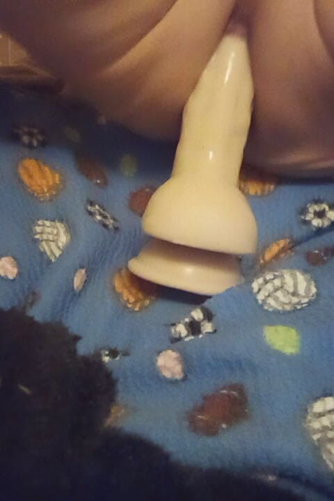 Mellissa: El nuevo consolador de Mellissa se siente tan bien